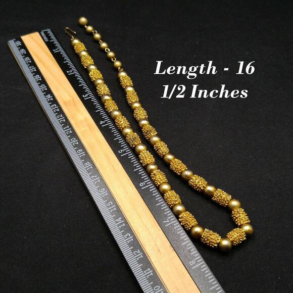 Trifari Brutalist Beaded Choker Necklace, Gold Plate, 1960s Vintage Jewelry - Picture 8 of 10